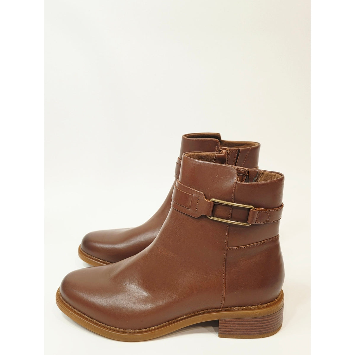 Clarks Collection Maye Bella Womens Tan Leather Ankle Boots Size 11