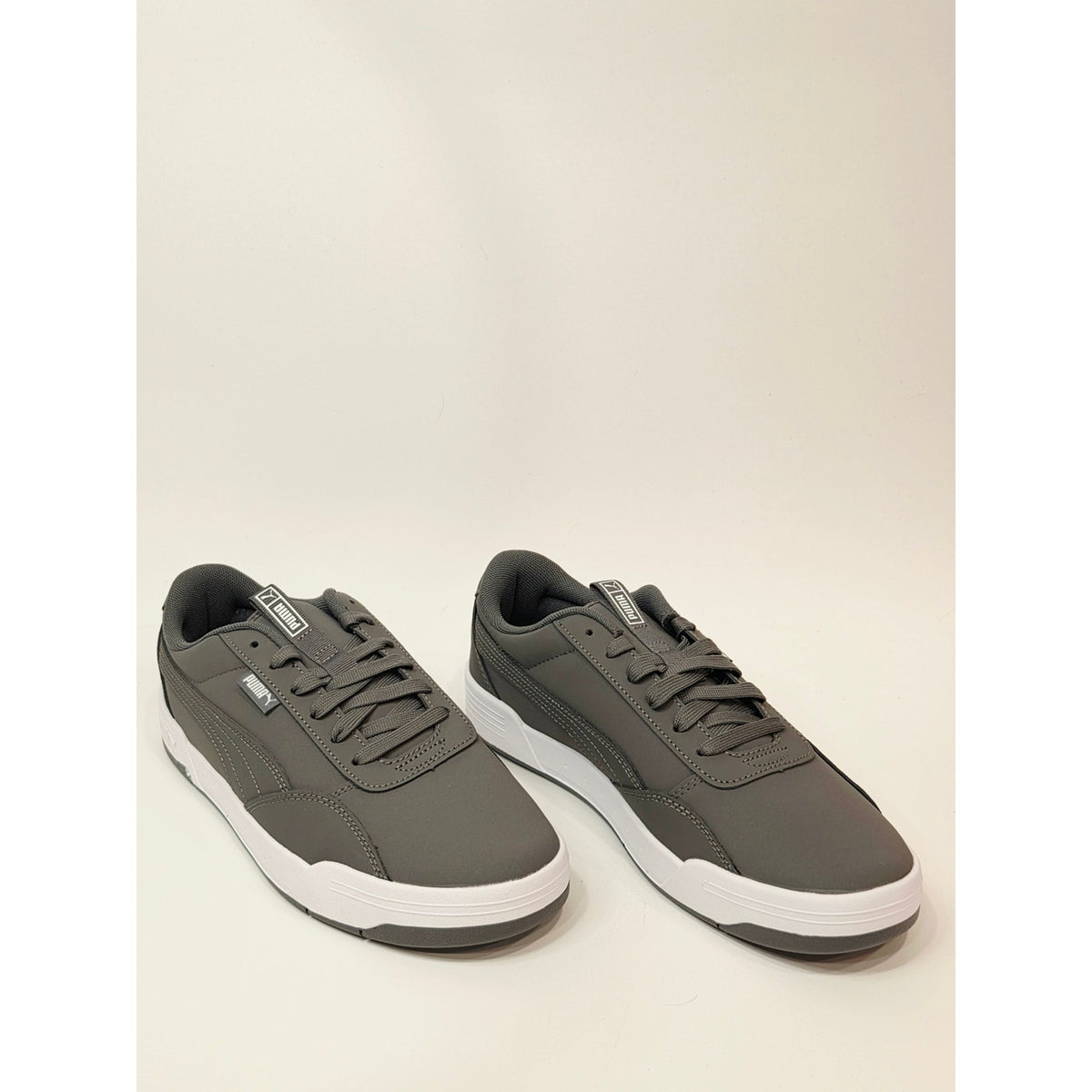 PUMA Men's Skate Sneaker Gray Low-Top Casual Sneakers