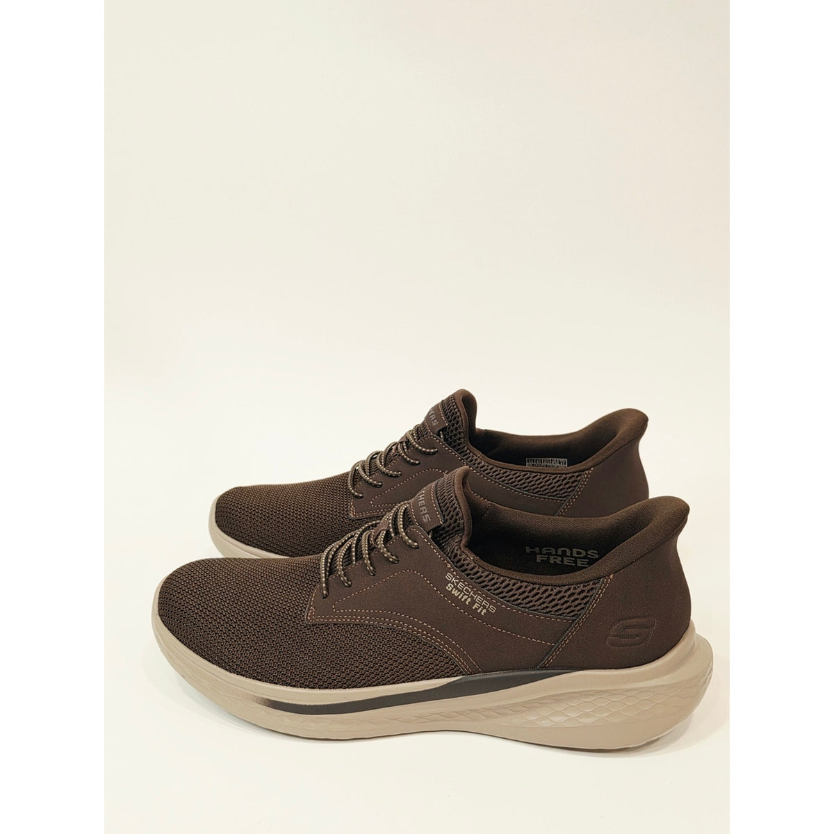 Skechers Men's Hands-Free Swift Fit Sneaker Brown