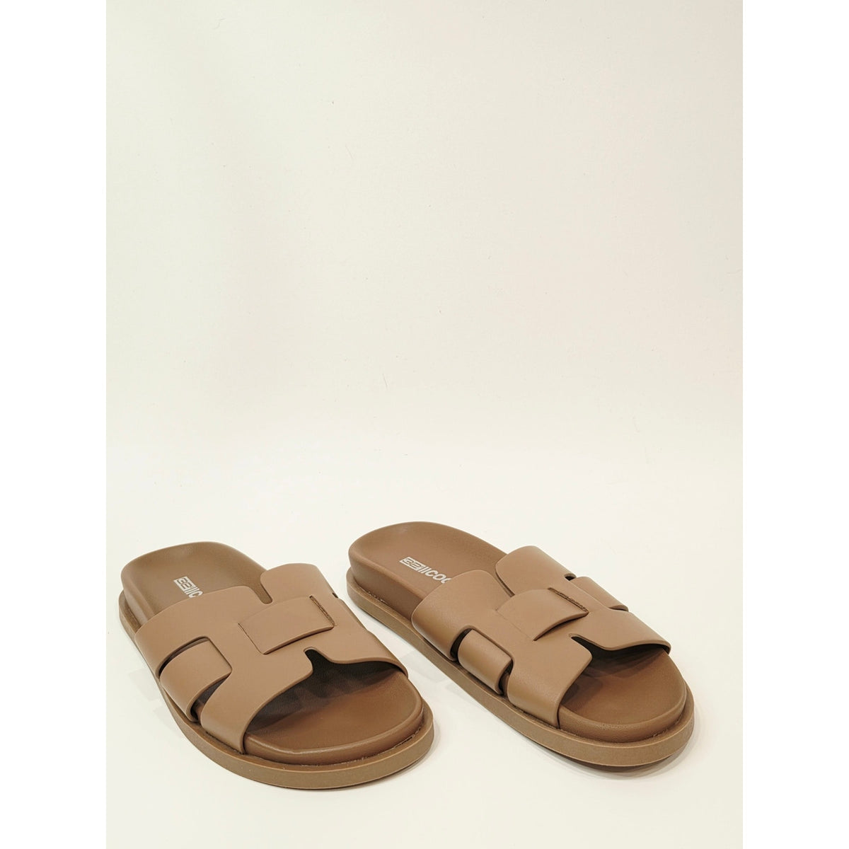 32 Degrees Cool H-Band Sandals Women’s Tan Cushioned Slide Sandals – Size 9