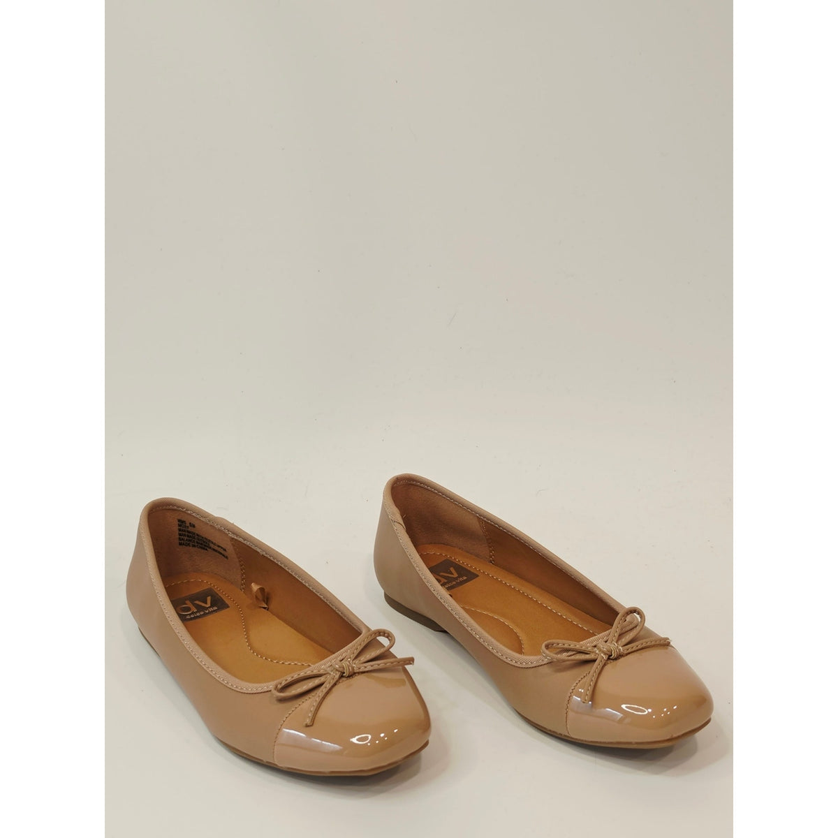 DV Dolce Vita Moxy Women’s Café Ballet Flats with Patent Toe & Bow – Size 6