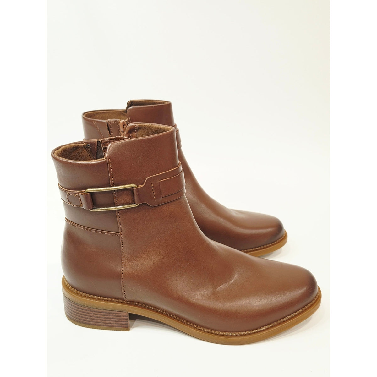 Clarks Collection Maye Bella Womens Tan Leather Ankle Boots Size 11