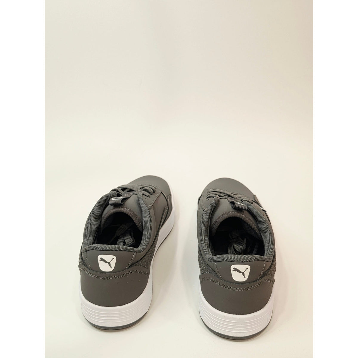 PUMA Men's Skate Sneaker Gray Low-Top Casual Sneakers