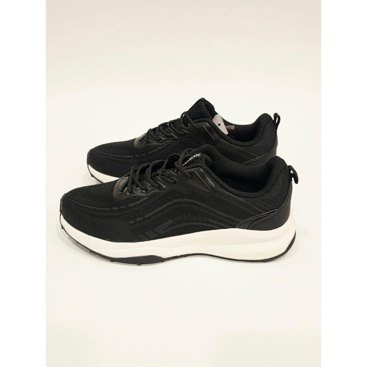 Khombu Patan Black and White Women's Sneakers
