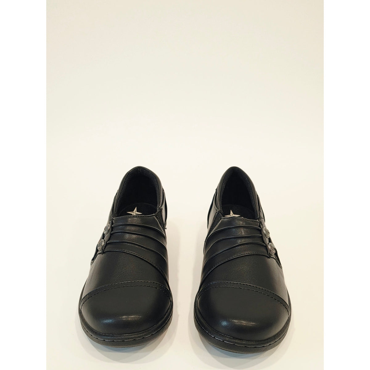 Eastland Sylvan Black Slip-On Padded Leather Loafers