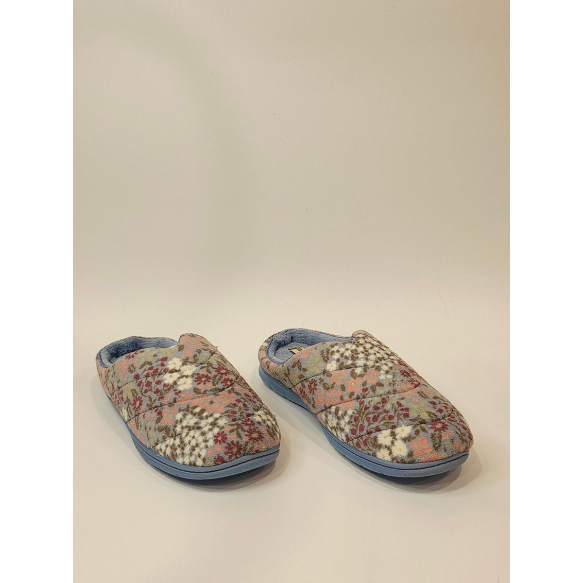 Dearfoams Women’s Cozy Clog Slippers – Floral | Size L (9–10)