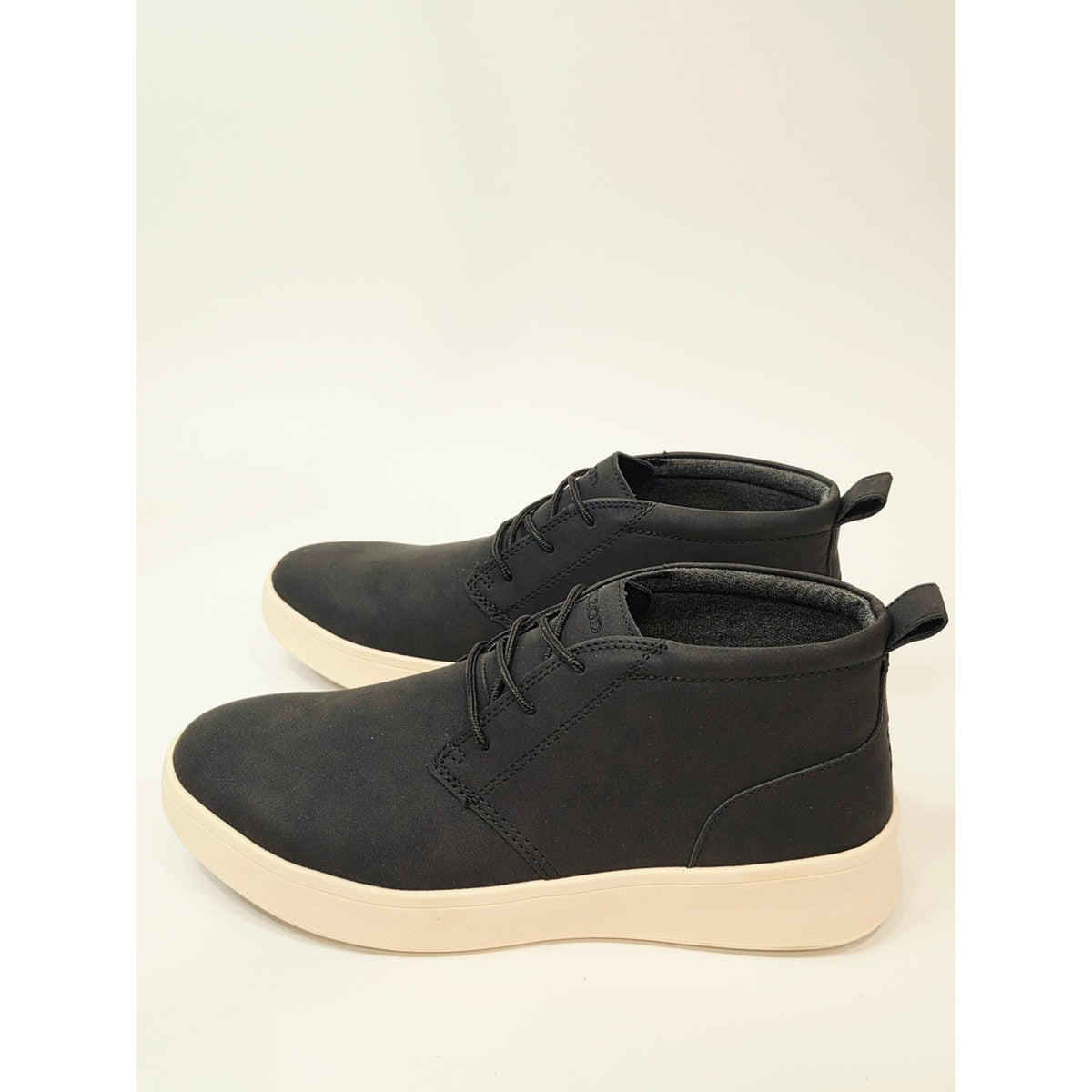 Izod Palmer Black Men's Lace-Up Sneaker with Cream Sole