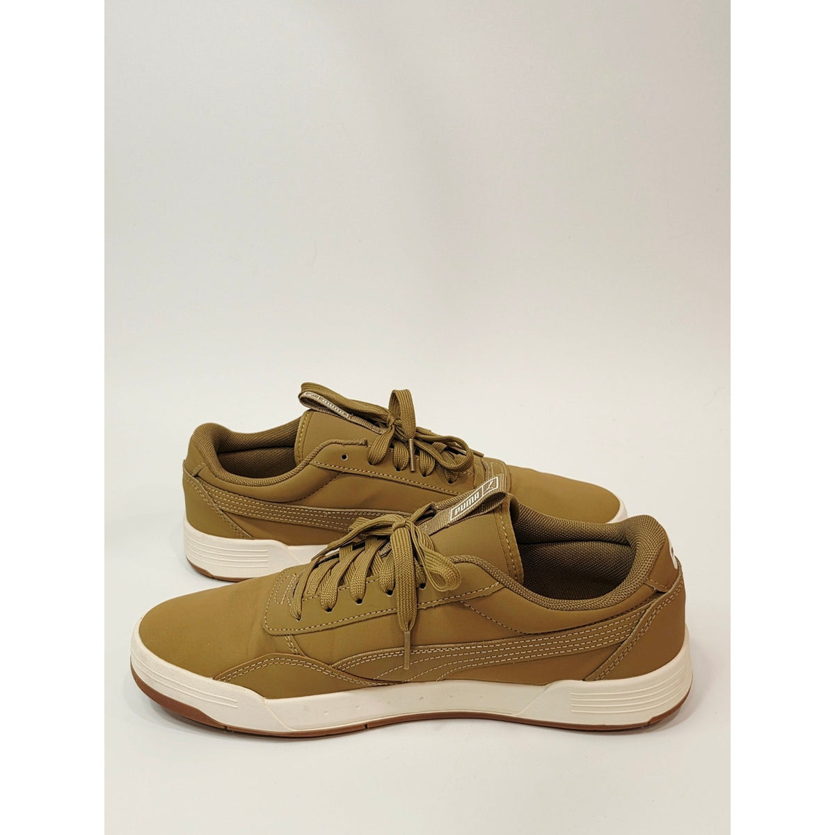 PUMA Mens Skate Buck Sneakers