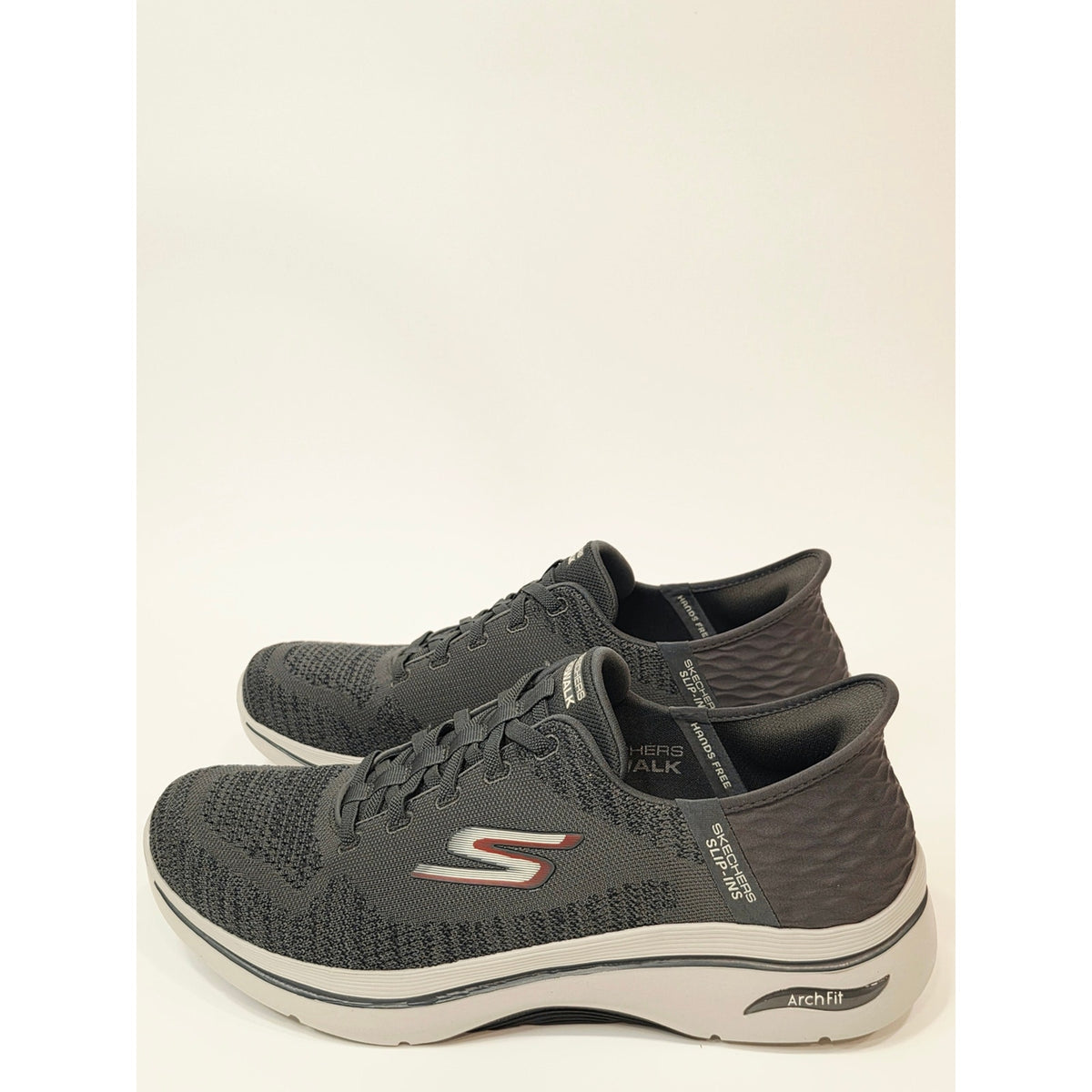 Skechers Men's GO WALK Arch Fit 2.0 - Grand Select walking sneakers Charcoal