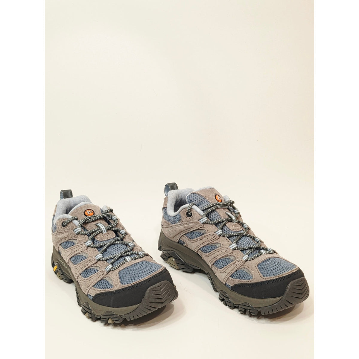 Merrell Womens Moab 3 Smoke Color  Hiking Shoes