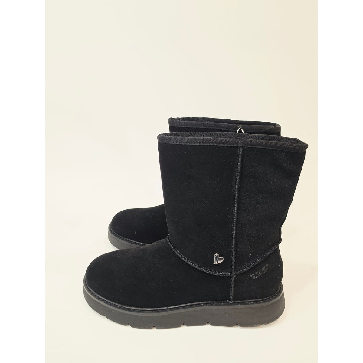 Skechers Keepsakes Cozy Black Suede Plush Lined Winter Boots