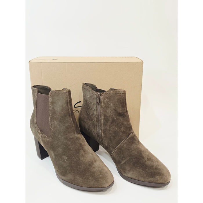 Clarks Bayla Rose women's suede ankle boots in slate Wide Size
