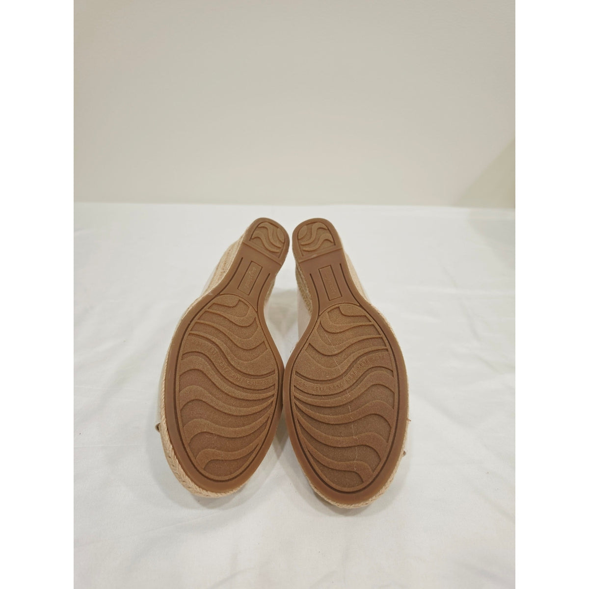 easy street White Jasper Peep-Toe Espadrille Wedges