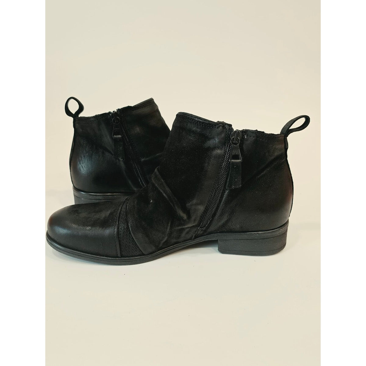 Miz Mooz Slinky Women's Black Leather Ankle Boots
