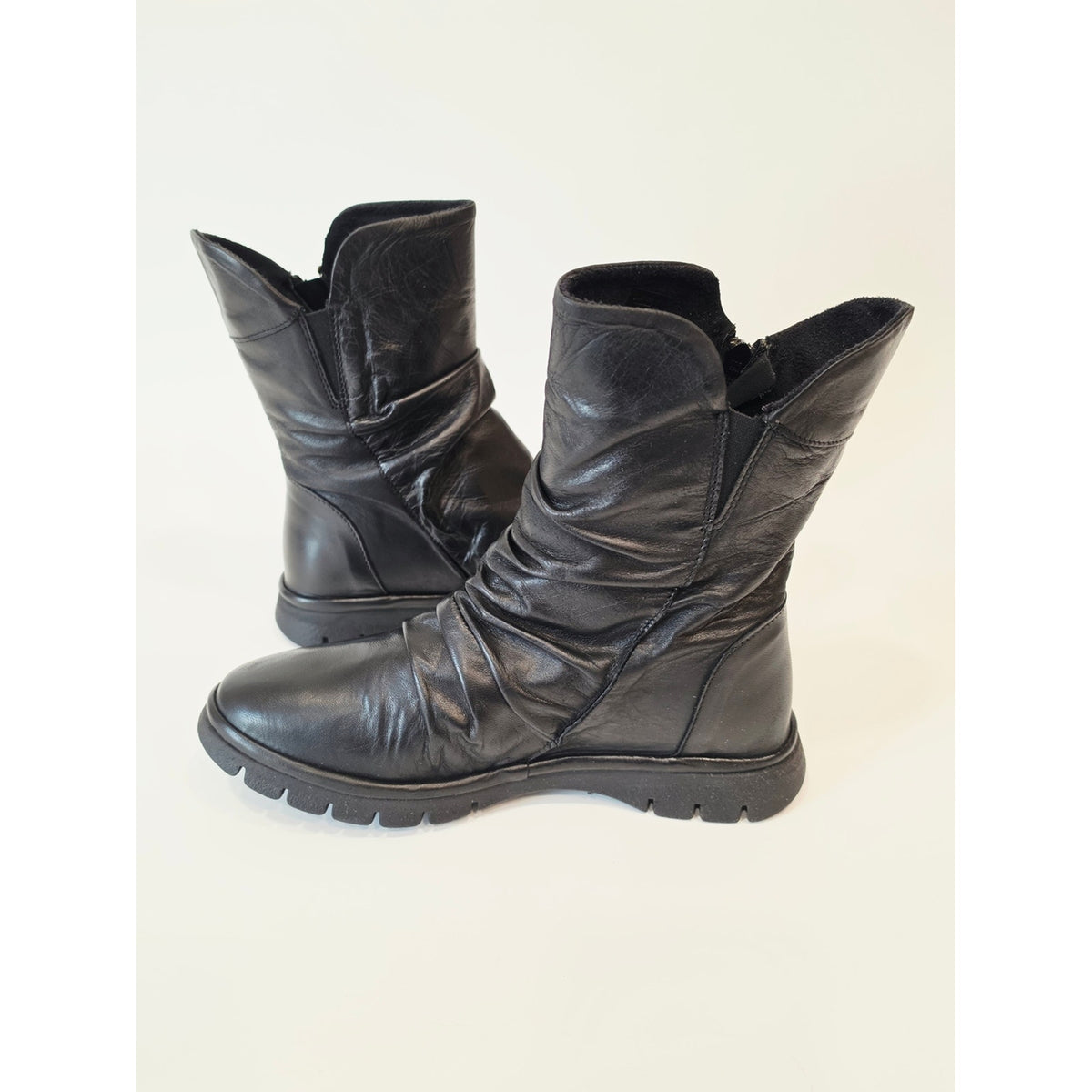 Miz Mooz Delena Black Slouchy Ruched Boots