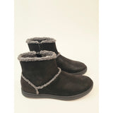 Clarks Cloudsteppers ankle boots with gray faux-fur In Black