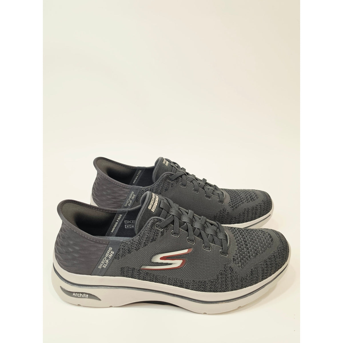 Skechers Men's GO WALK Arch Fit 2.0 - Grand Select walking sneakers Charcoal