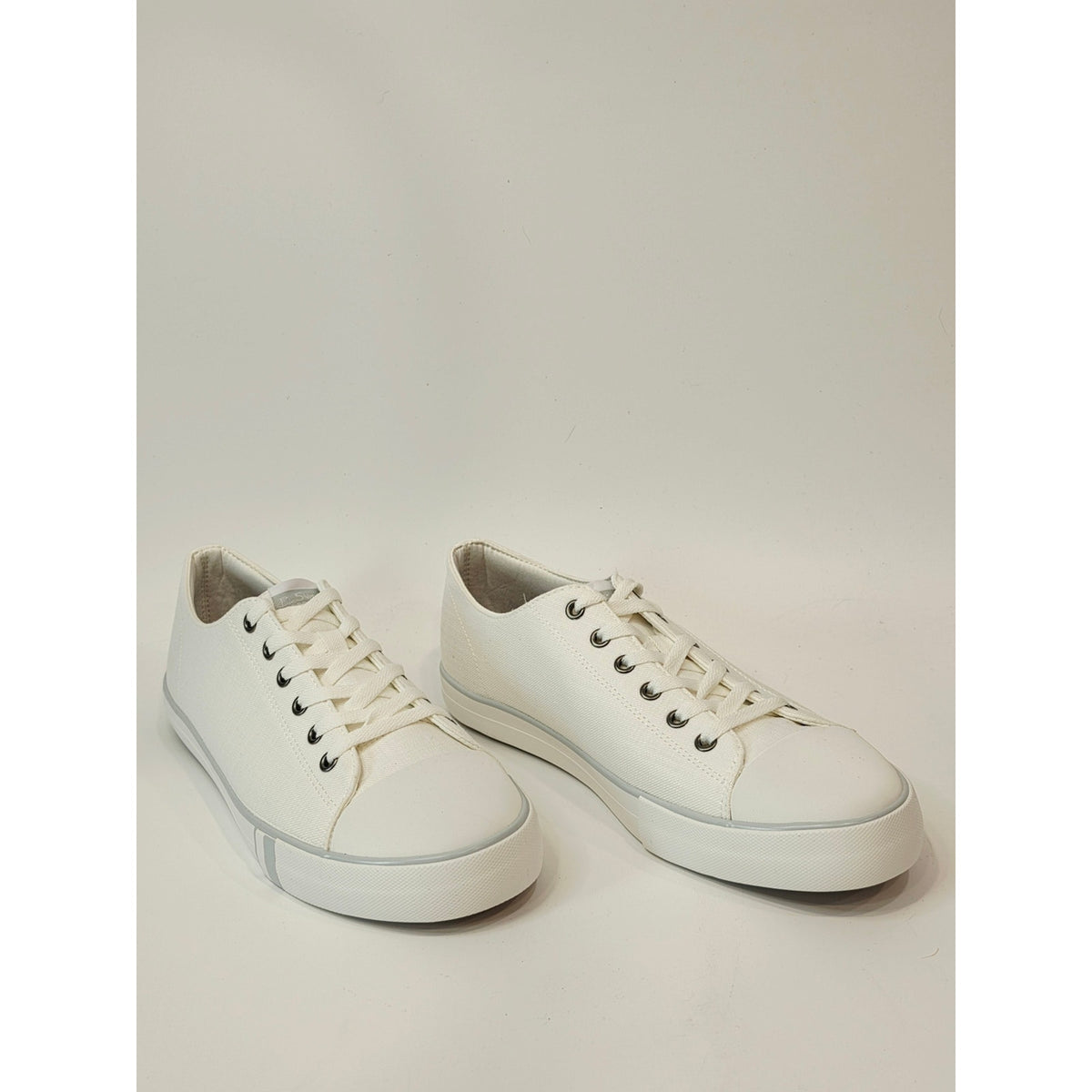 Ben Sherman Dorset Lo Men’s White Canvas Sneakers – Size 10