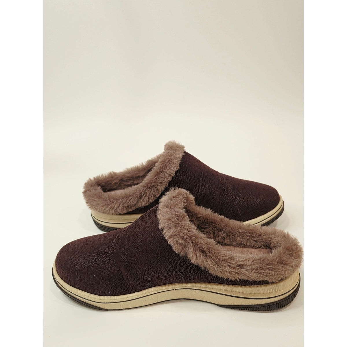 Clarks Cloudsteppers Breeze Myth Merlot Faux Fur Clogs US 7.5 Wide