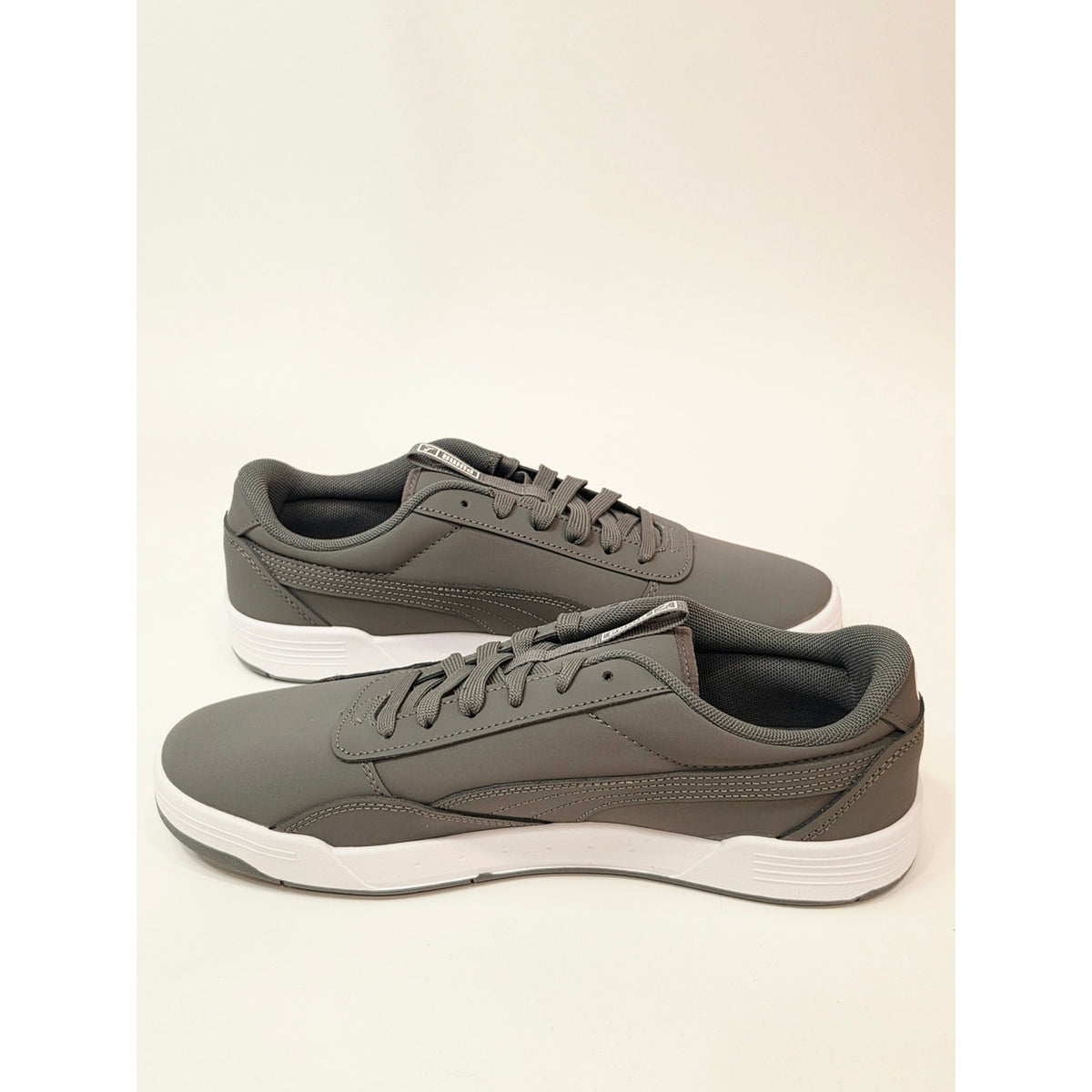 PUMA Men's Skate Sneaker Gray Low-Top Casual Sneakers