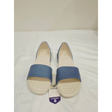 Joybees Women's Friday Flats in Dusty Blue/Bone feature a comfortable EVA foam