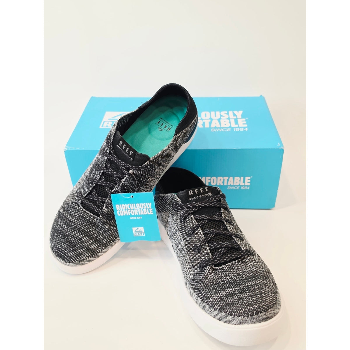 Reef Men's Swellsole Neptune Charcoal Black & White Knit Low-Top Sneakers