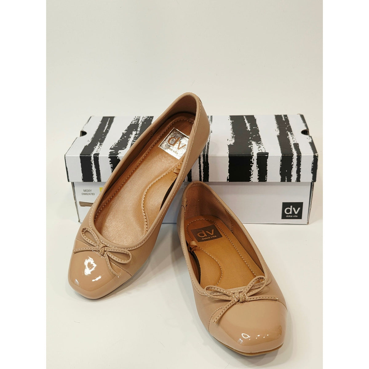 DV Dolce Vita Moxy Women’s Café Ballet Flats with Patent Toe & Bow – Size 6