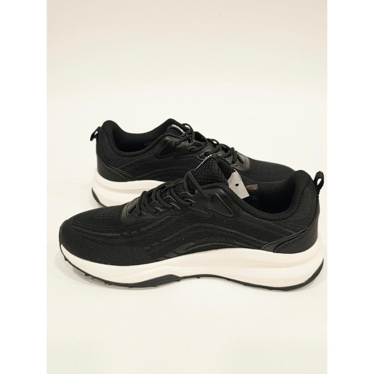 Khombu Patan Black and White Women's Sneakers