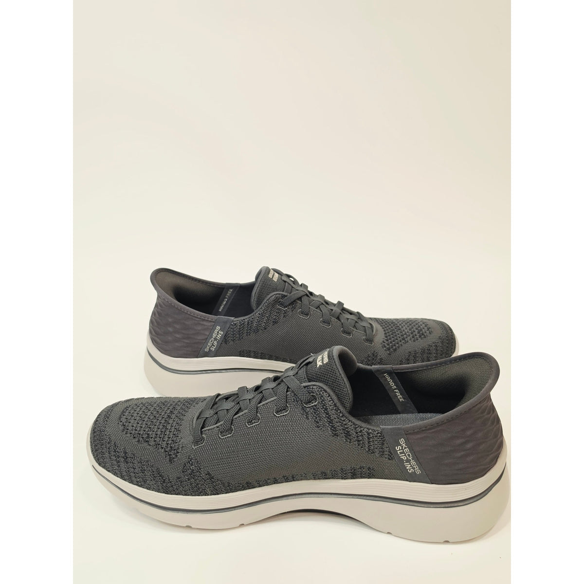 Skechers Men's GO WALK Arch Fit 2.0 - Grand Select walking sneakers Charcoal