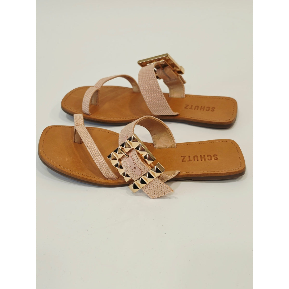 SCHUTZ Malie Flat Pink Textured Toe-Loop Sandals
